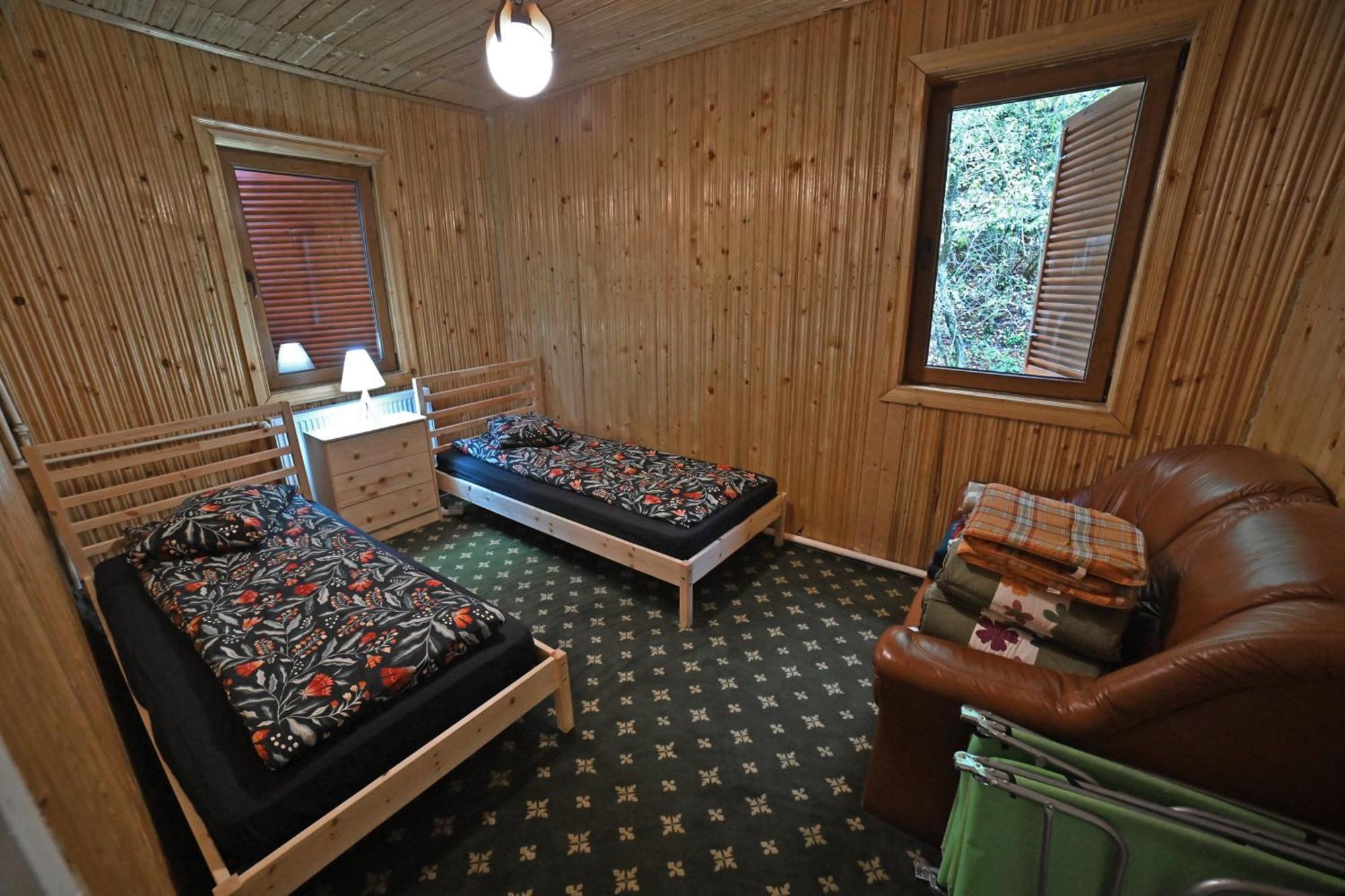Casa De Vacanta Satic Piatra Craiului La Doi Viermi Dış mekan fotoğraf
